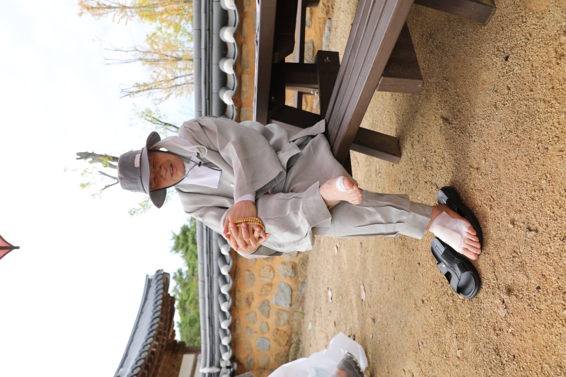 2020.10.07~26_자비순례 화보 발사진_자승 스님의 발 (6)